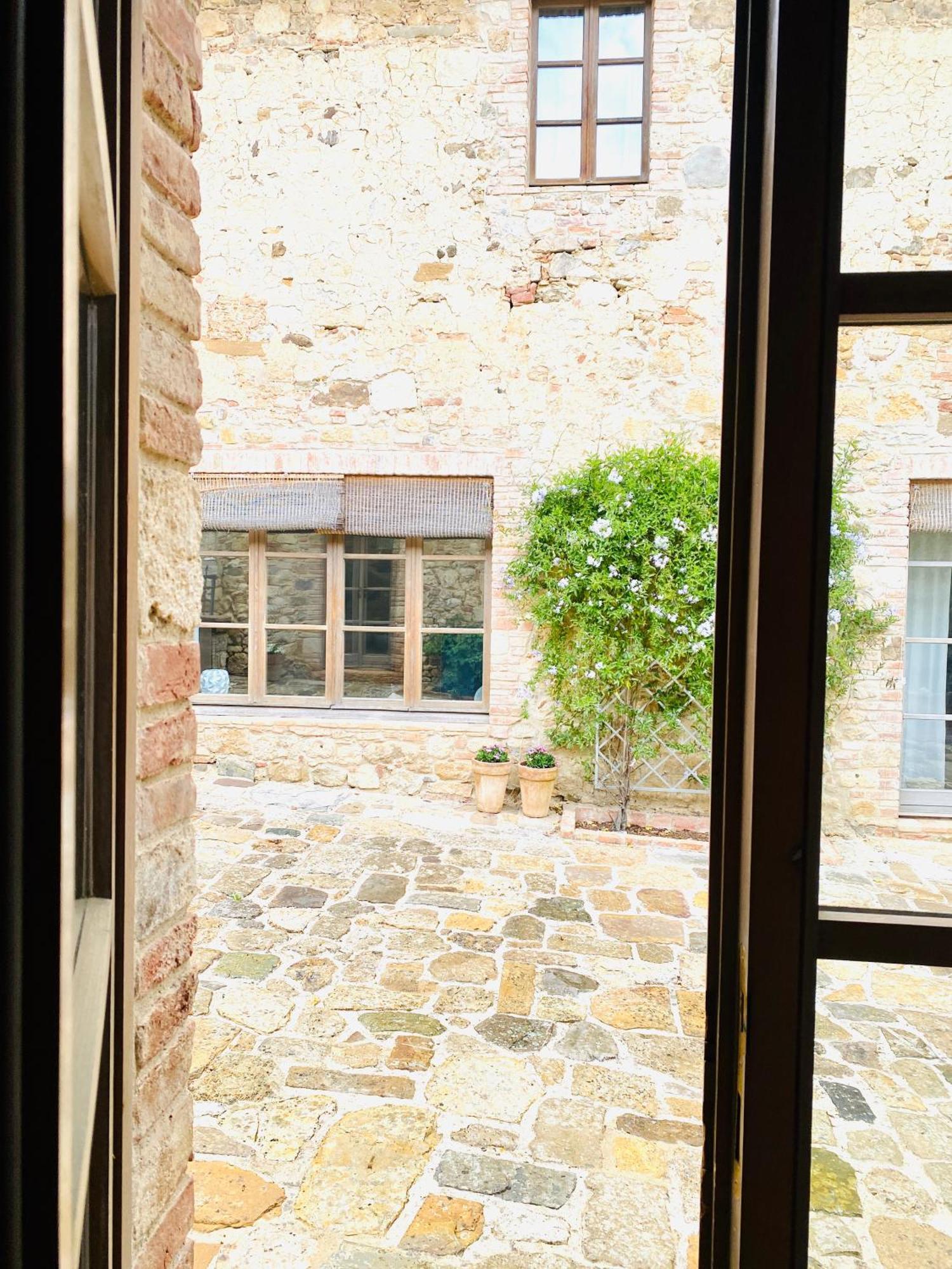 Bed and Breakfast Abbadia Wine Relais Montefollonico Номер фото